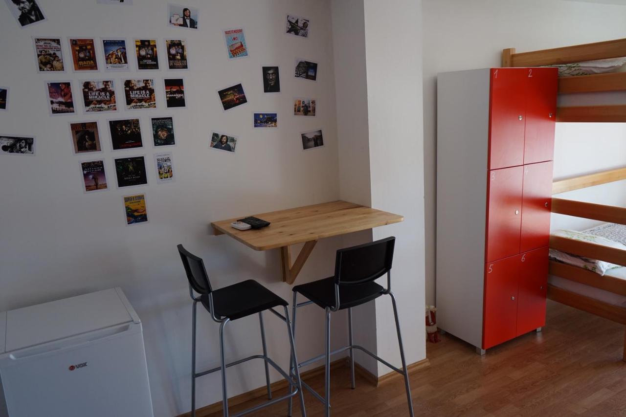 Hostel The Red Door Требине Екстериор снимка